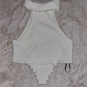 Elegant White Sleeveless Knit Top